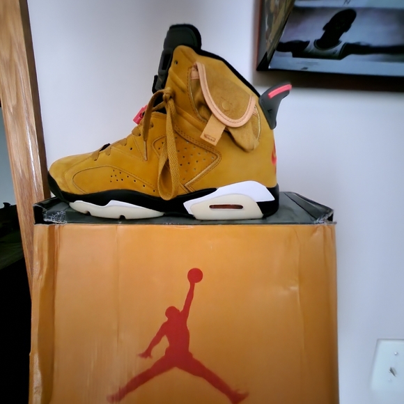 Travis scott Jordan x 6 Retro - Picture 2 of 3